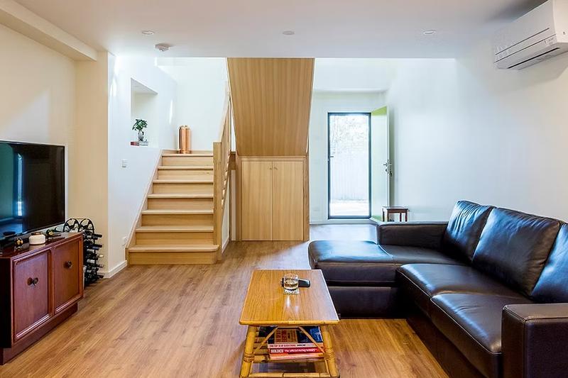 Frontroom and staircase to second storey garage conversion