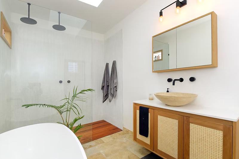 Bathroom vanity and mirror