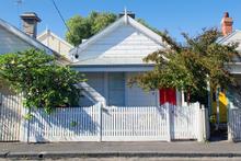 Featured image for Small block and narrow lot design solutions for Melbourne homeowners